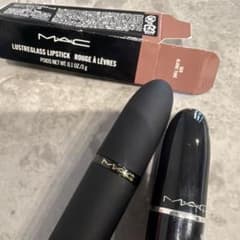 MAC Lipstick 【アローンタイム、テイケン】セット - メルカリ