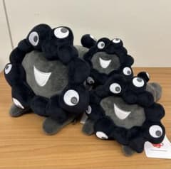 新品タグ付き】黒ミャクミャク 這い型 ぬいぐるみ S M L 3体セット