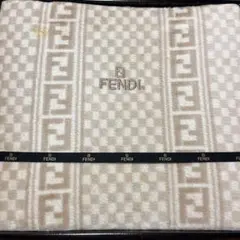 2026年最新】fendi 毛布の人気アイテム - メルカリ