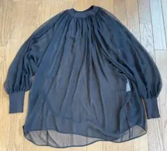 2026年最新】hyke ブラウスの人気アイテム - メルカリ