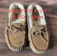 2026年最新】UGG dakotaの人気アイテム - メルカリ