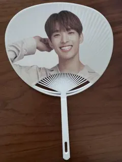 2026年最新】seventeen うちわ ドギョムの人気アイテム - メルカリ