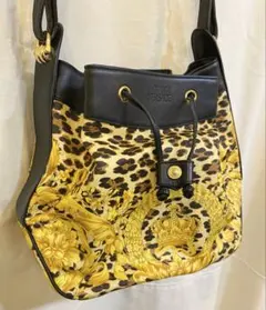 2026年最新】ヴェルサーチ レオパード バッグの人気アイテム - メルカリ