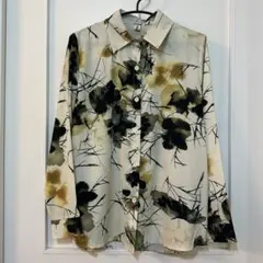 2026年最新】ボタニカル柄ブラウスの人気アイテム - メルカリ