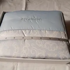 2026年最新】Givenchy 掛け布団の人気アイテム - メルカリ