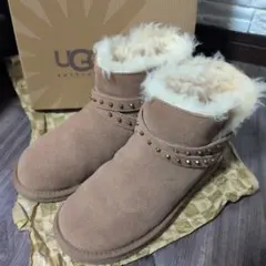 2026年最新】UGG スタッズ ブーツの人気アイテム - メルカリ