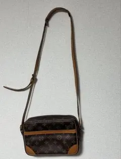 ルイヴィトン LOUIS VUITTON トロカデロ エピ ノワール 斜め掛け