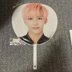 2026年最新】グループ名：SEVENTEEN うちわの人気アイテム - メルカリ