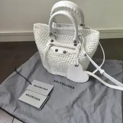 2026年最新】BALENCIAGA カラー：ホワイト系 かごバッグの人気アイテム