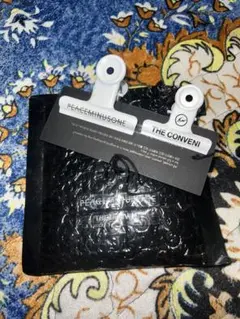 2026年最新】peaceminusone クリップの人気アイテム - メルカリ