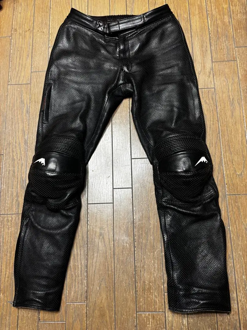 2026年最新】クシタニ レザーパンツ l/2wの人気アイテム - メルカリ