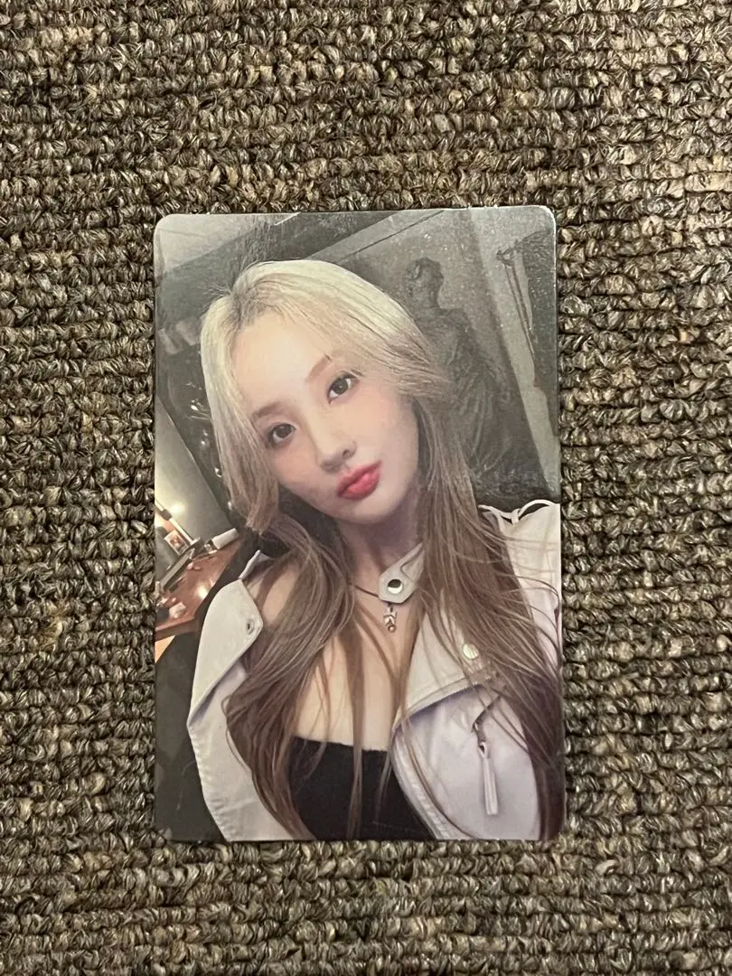 2026年最新】KISS of life shhhの人気アイテム - メルカリ