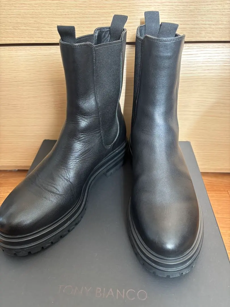 2026年最新】Tony Bianco サイドゴアブーツの人気アイテム - メルカリ