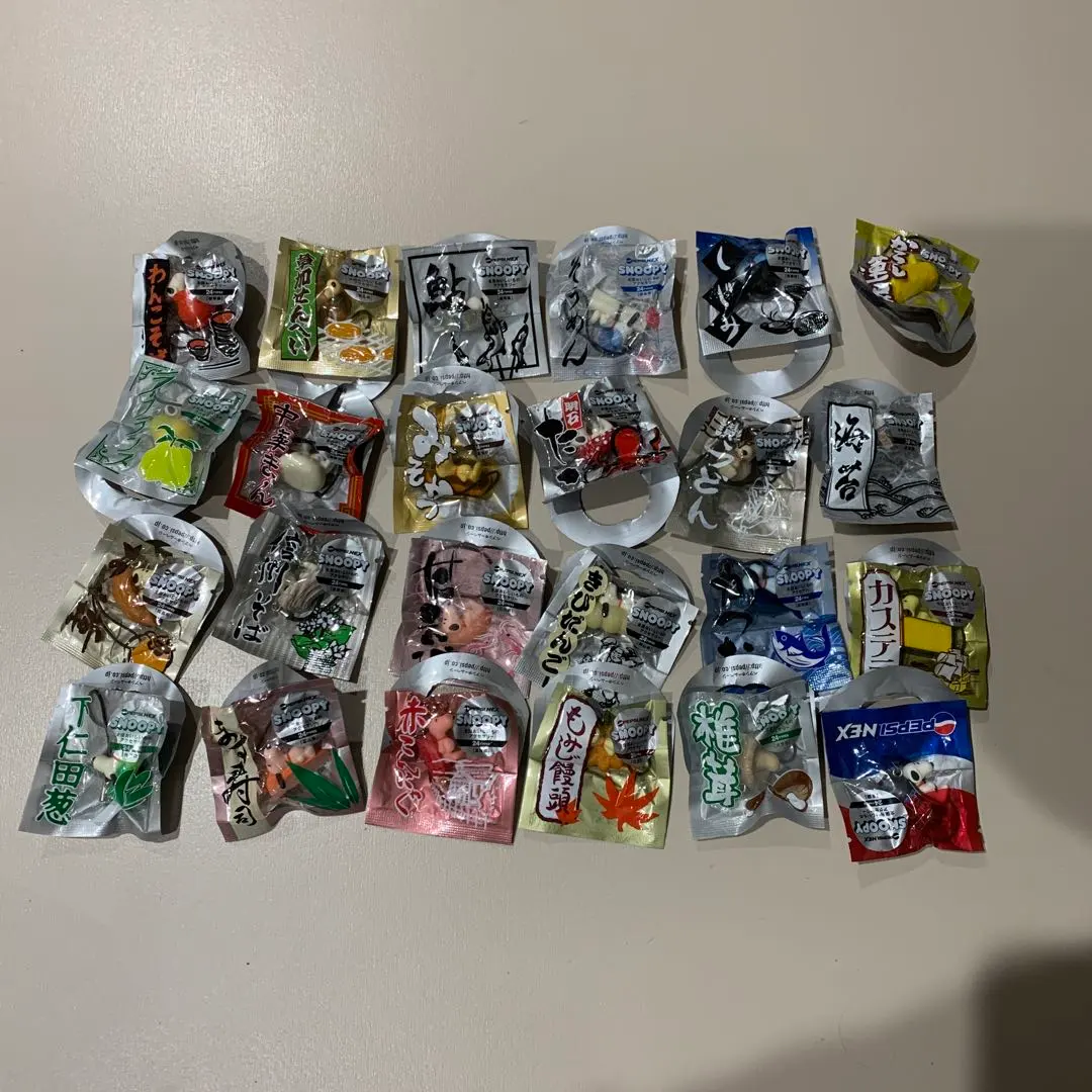 2026年最新】スヌーピー 全国おいしいものアクセサリー 弾の人気