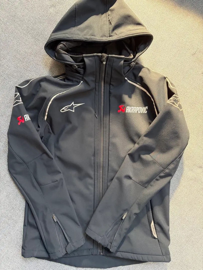 2026年最新】アクラポヴィッチ ジャケットの人気アイテム - メルカリ