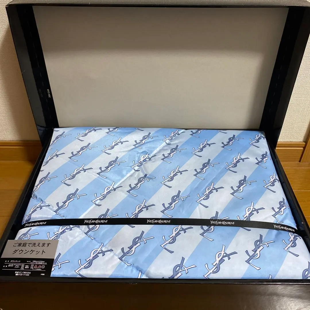 2026年最新】イヴサンローラン ダウンケット の人気アイテム - メルカリ