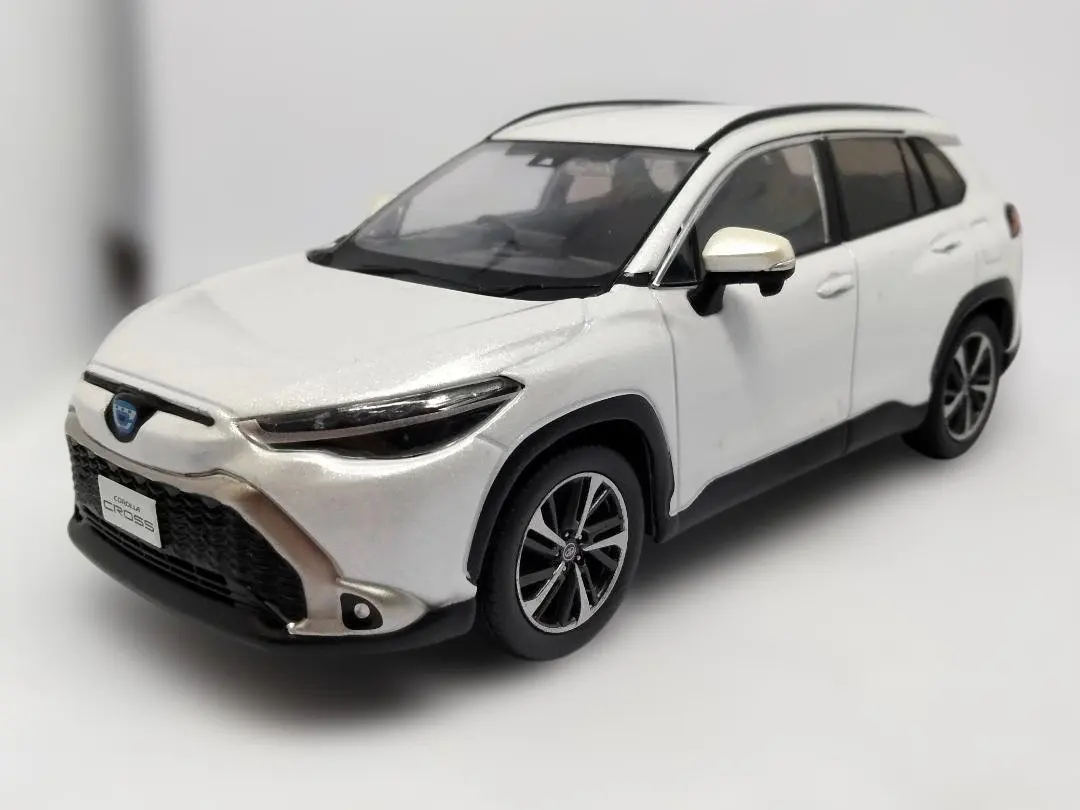 2026年最新】カローラクロス ミニカー ホワイトの人気アイテム - メルカリ