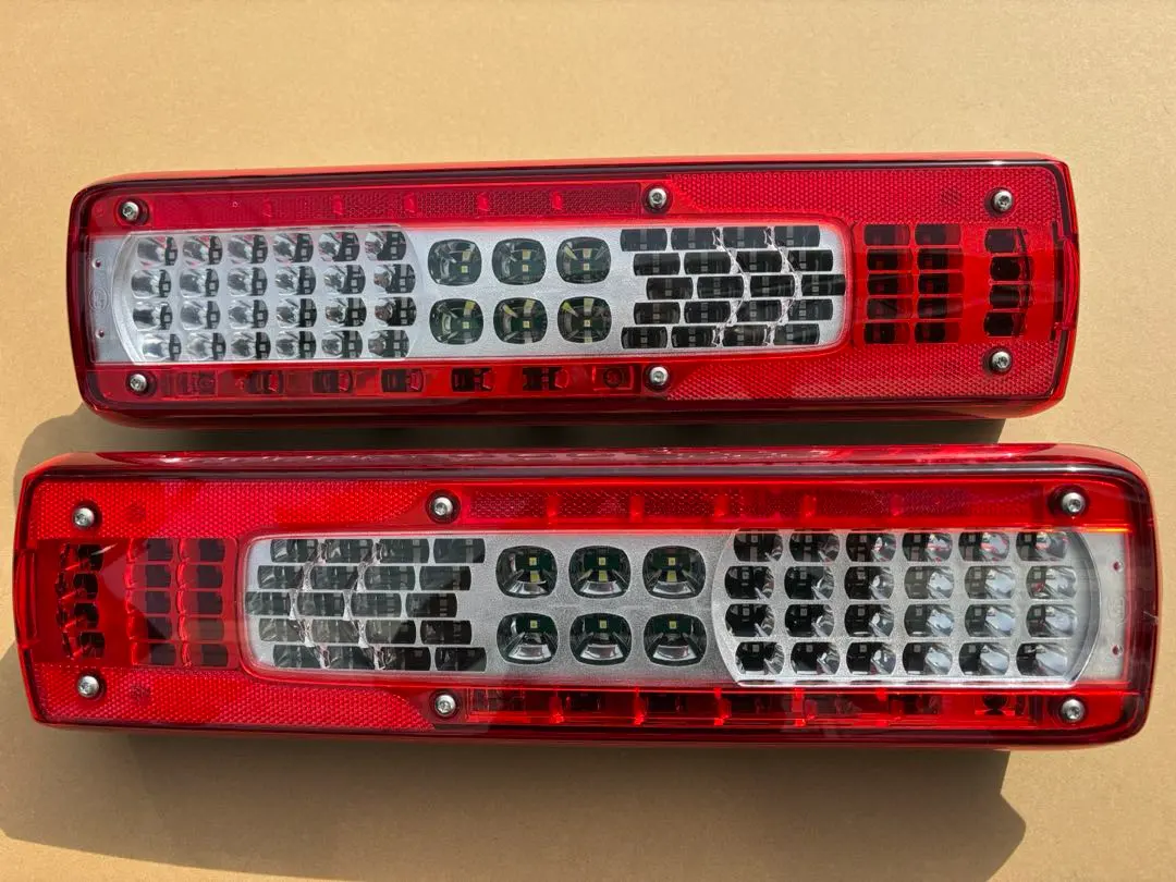 2026年最新】UD クオン 純正 LED テールランプの人気アイテム - メルカリ