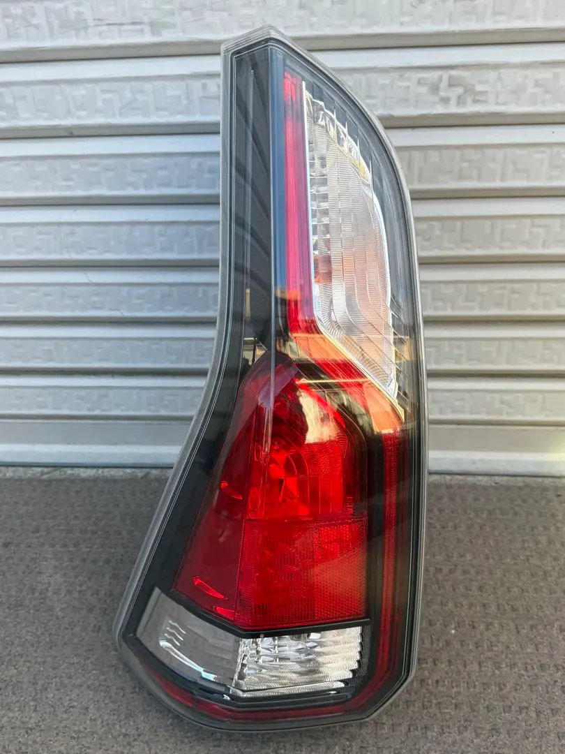 2026年最新】セレナ C27 純正 テールの人気アイテム - メルカリ