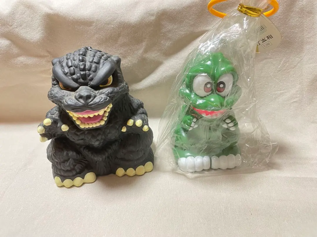 2026年最新】BIGゴジラ貯金箱の人気アイテム - メルカリ