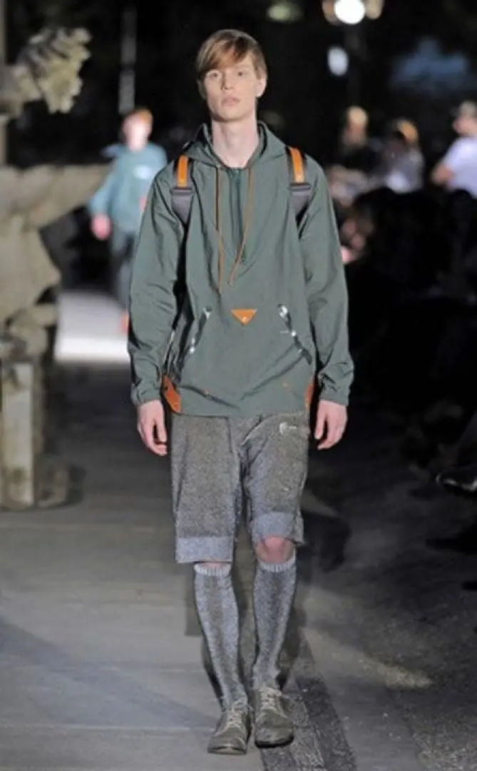 2026年最新】undercover アンダーカバー lessの人気アイテム - メルカリ