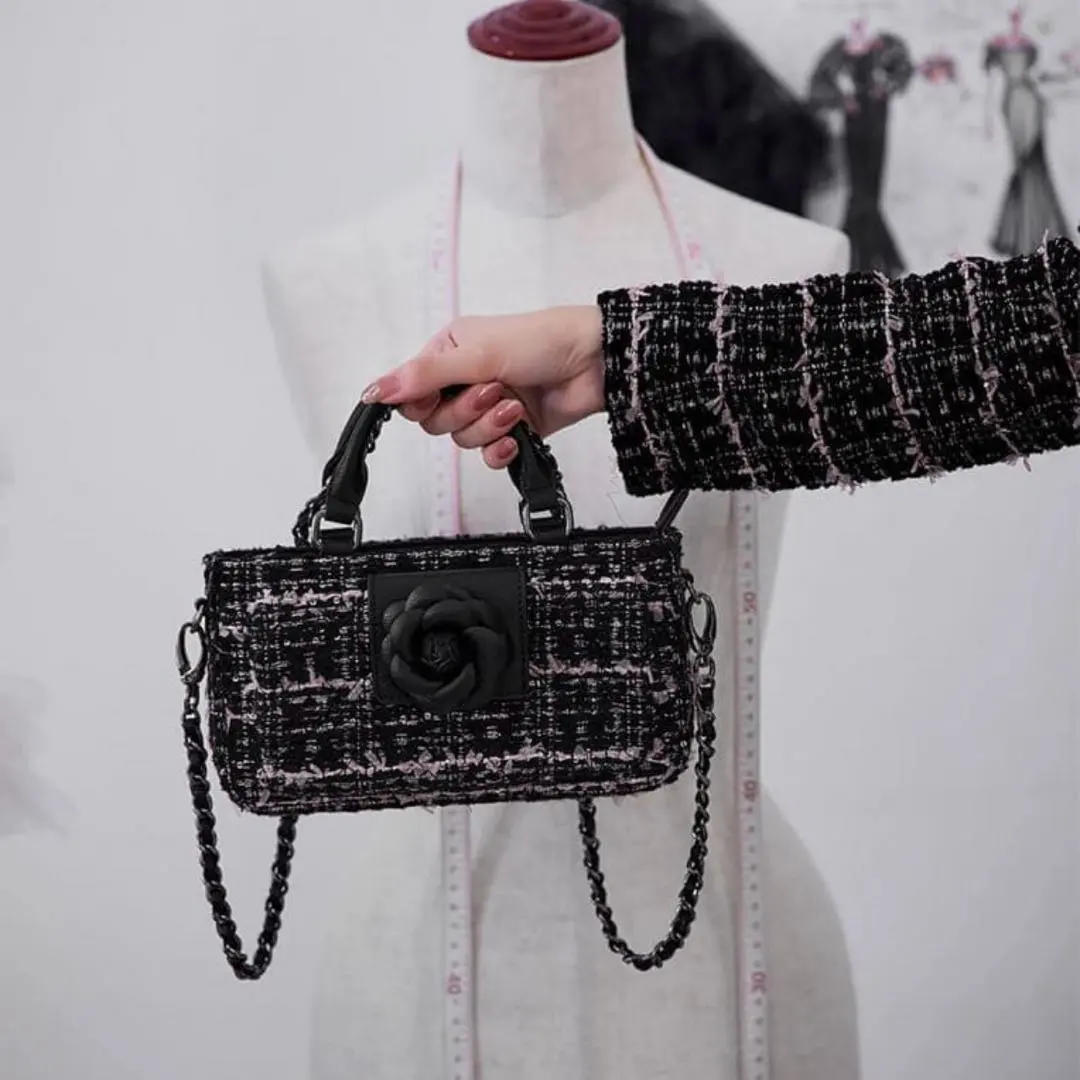 2026年最新】riu phone bagの人気アイテム - メルカリ