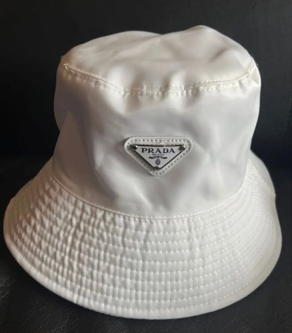 2026年最新】prada ノベルティ バケットハットの人気アイテム - メルカリ