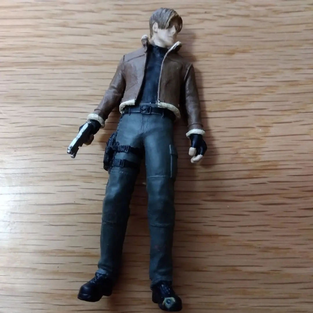 2026年最新】re4 レオン フィギュアの人気アイテム - メルカリ