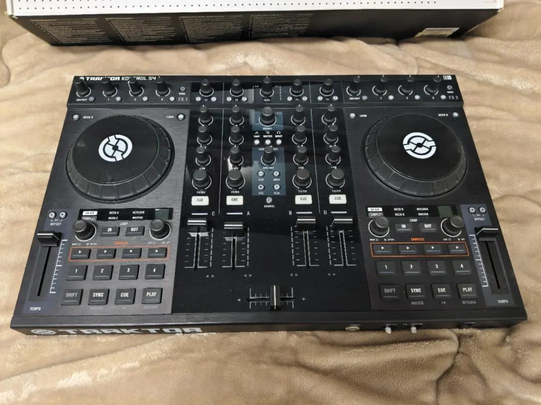 2026年最新】traktor kontrol s4の人気アイテム - メルカリ