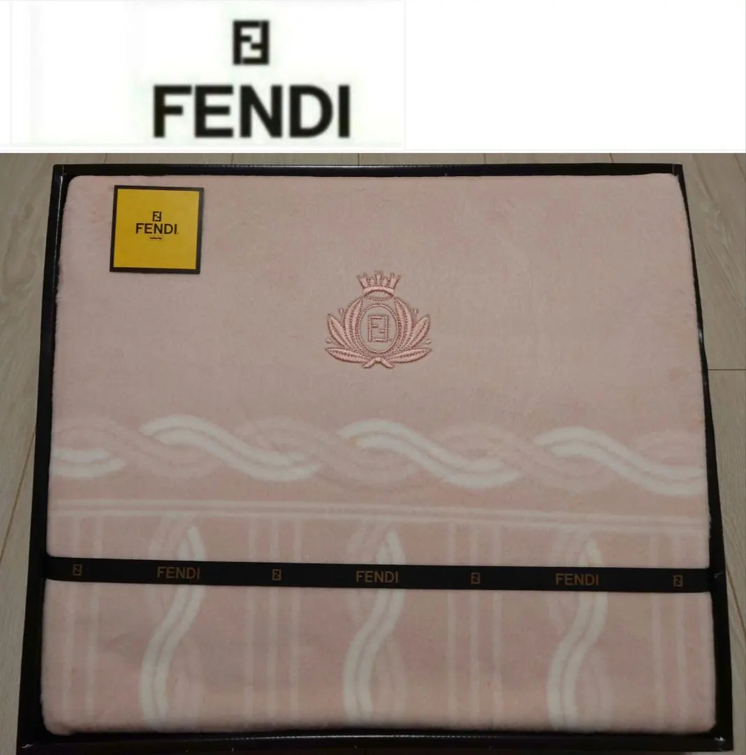 2026年最新】フェンディ綿毛布の人気アイテム - メルカリ