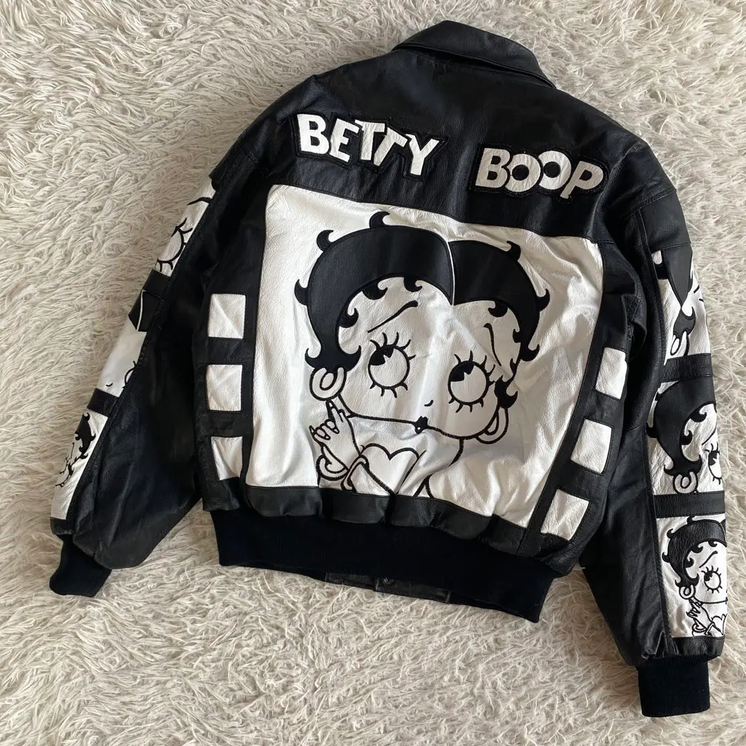 2026年最新】montana toonsの人気アイテム - メルカリ