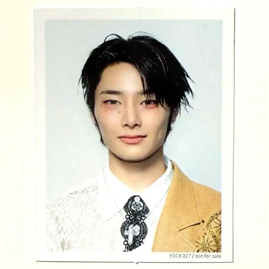 2026年最新】証明写真 スキズの人気アイテム - メルカリ