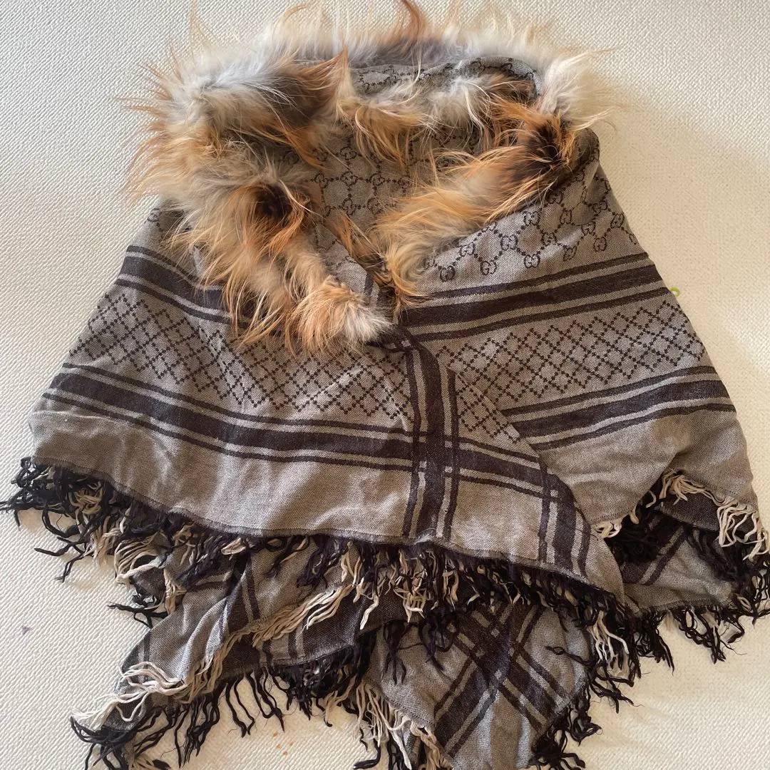 2026年最新】グッチ ファー ストールの人気アイテム - メルカリ