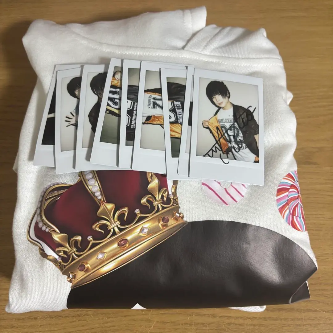 アナタシア 5人体制の頃のサインパーカー