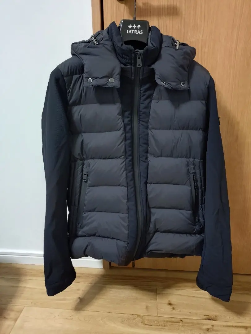 m62569342382_1.jpg?1758184745