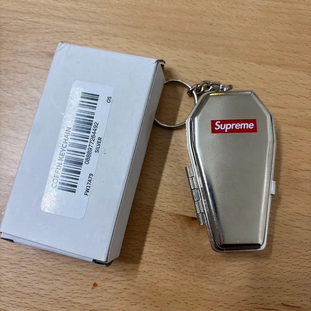 2026年最新】supreme 灰皿 キーホルダーの人気アイテム - メルカリ