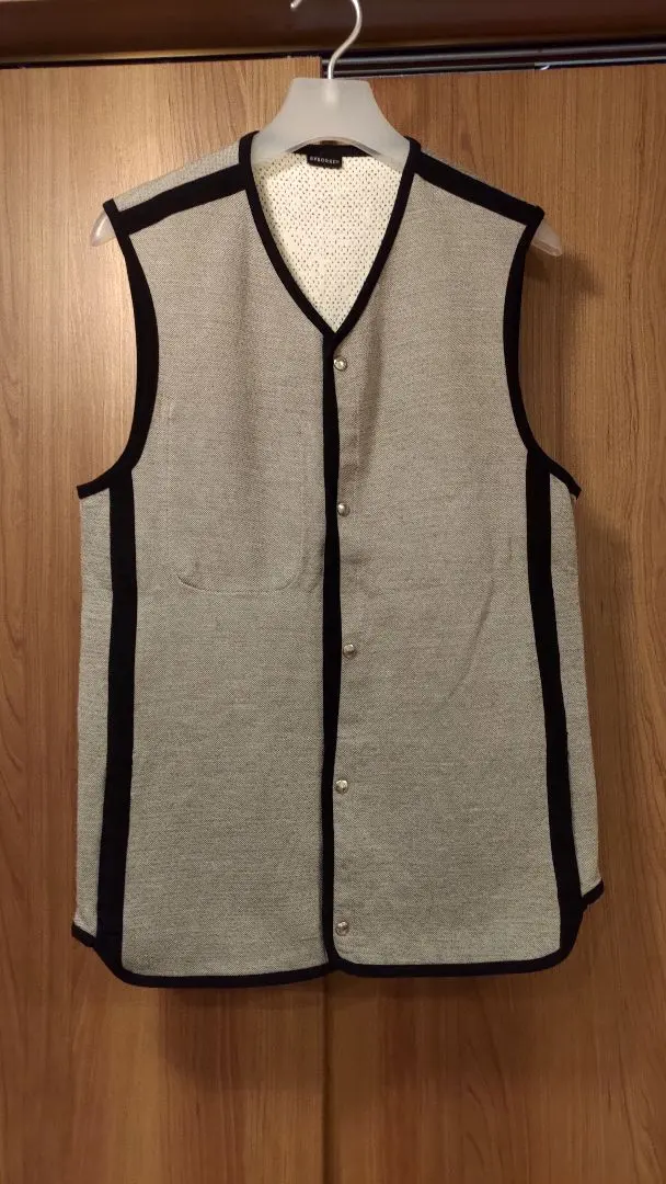 2026年最新】BYBORRE ベストの人気アイテム - メルカリ