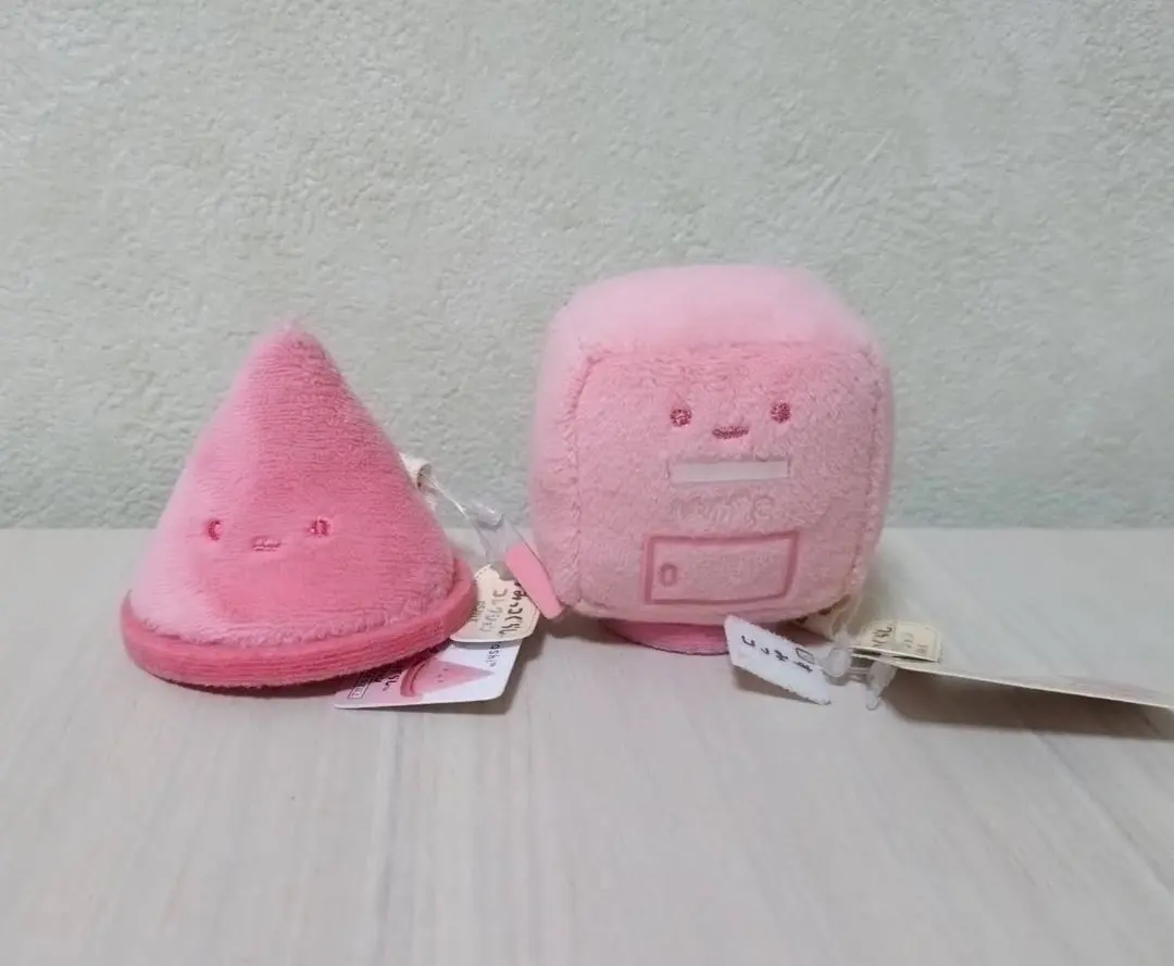 2026年最新】三角コーンぬいぐるみの人気アイテム - メルカリ