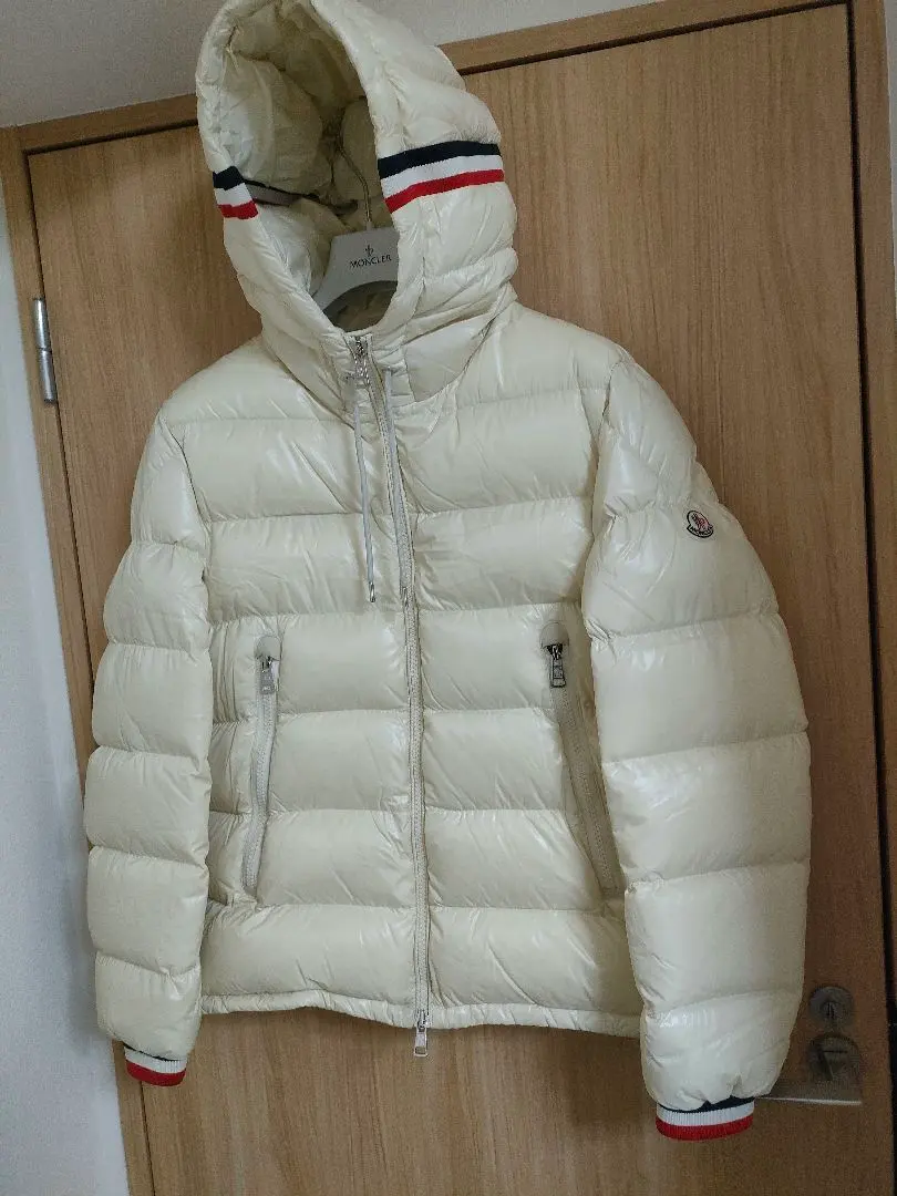 2026年最新】モンクレール ERICの人気アイテム - メルカリ