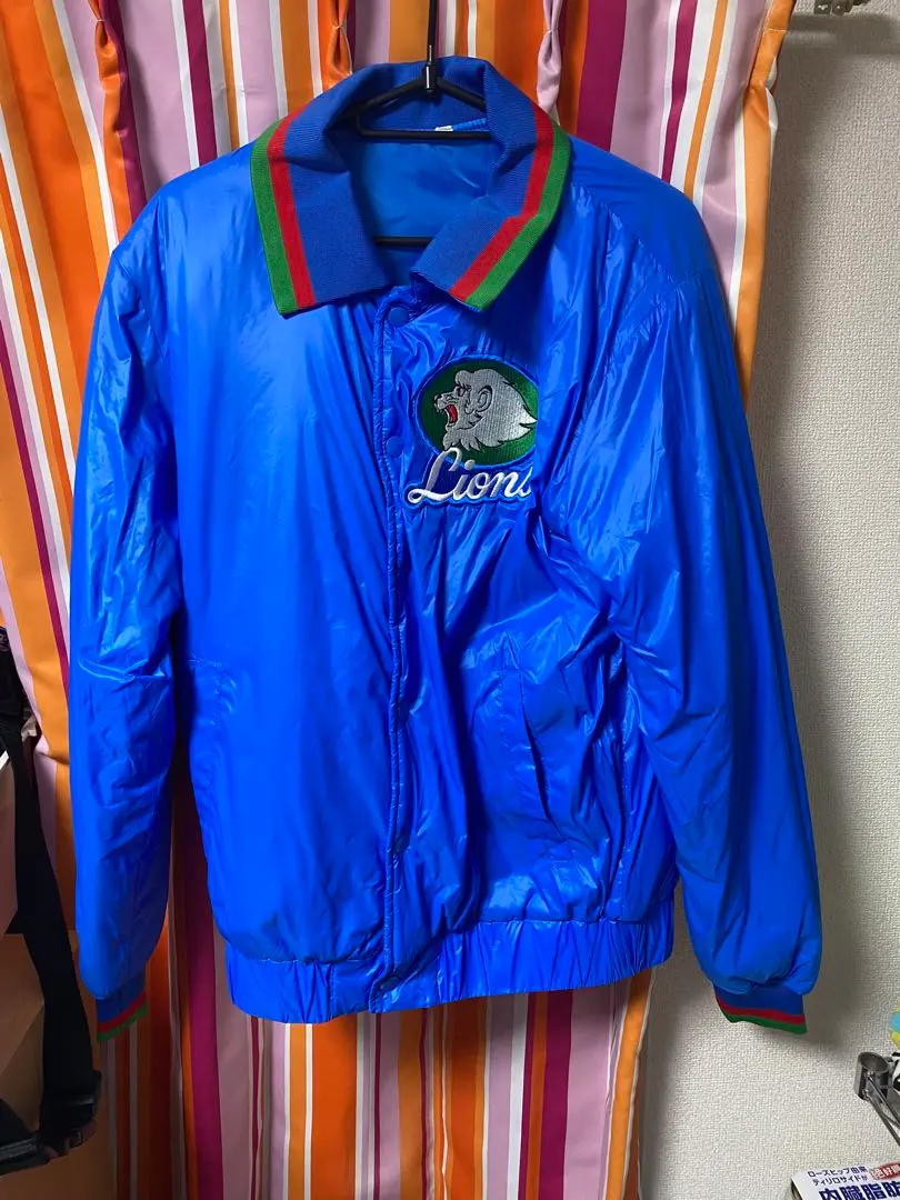 美品 埼玉西武ライオンズ ブルゾン 刺繍 Lサイズ グラウンドコート