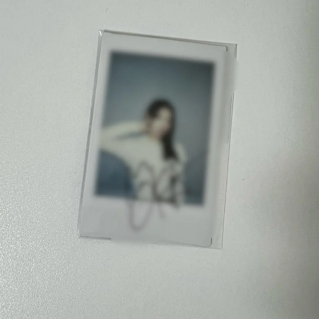 2026年最新】illit サイン チェキの人気アイテム - メルカリ