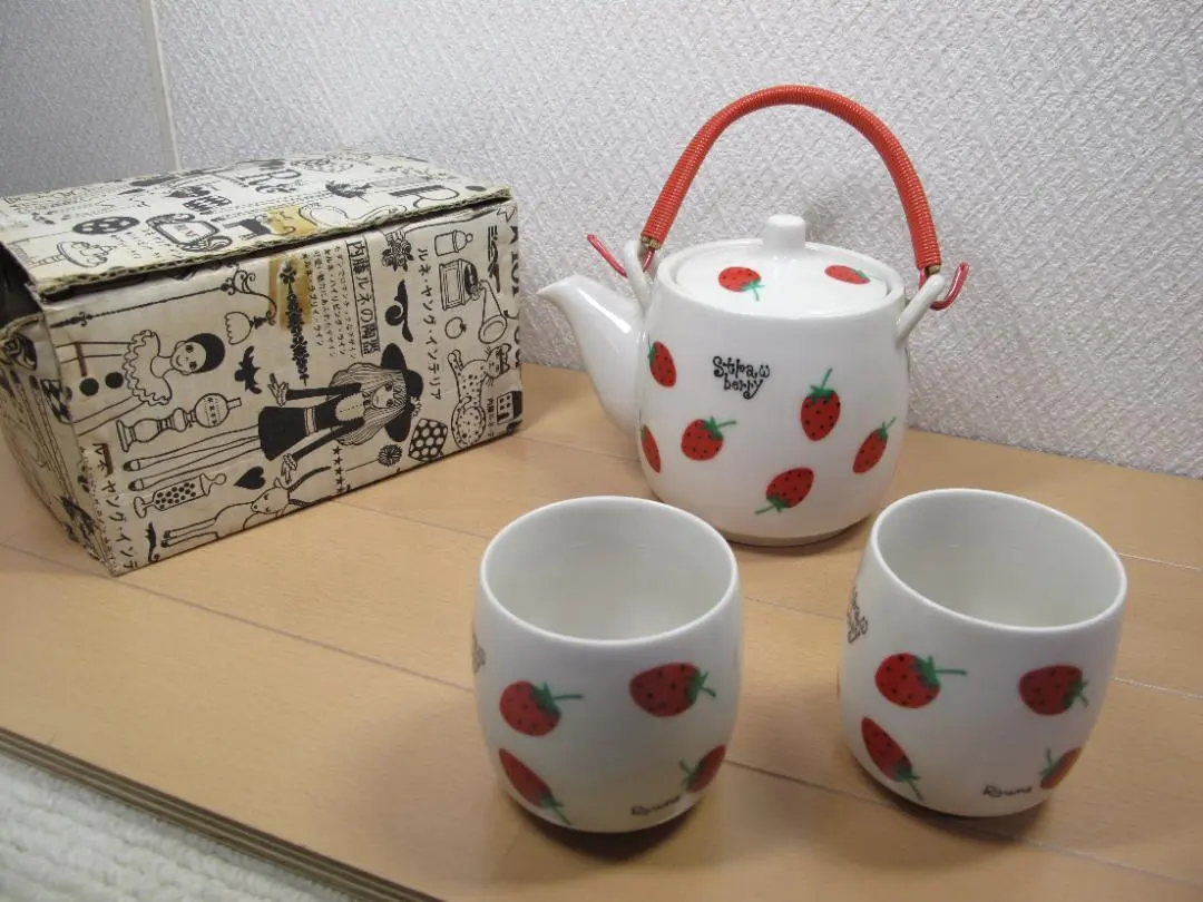 2026年最新】内藤ルネ湯飲みの人気アイテム - メルカリ