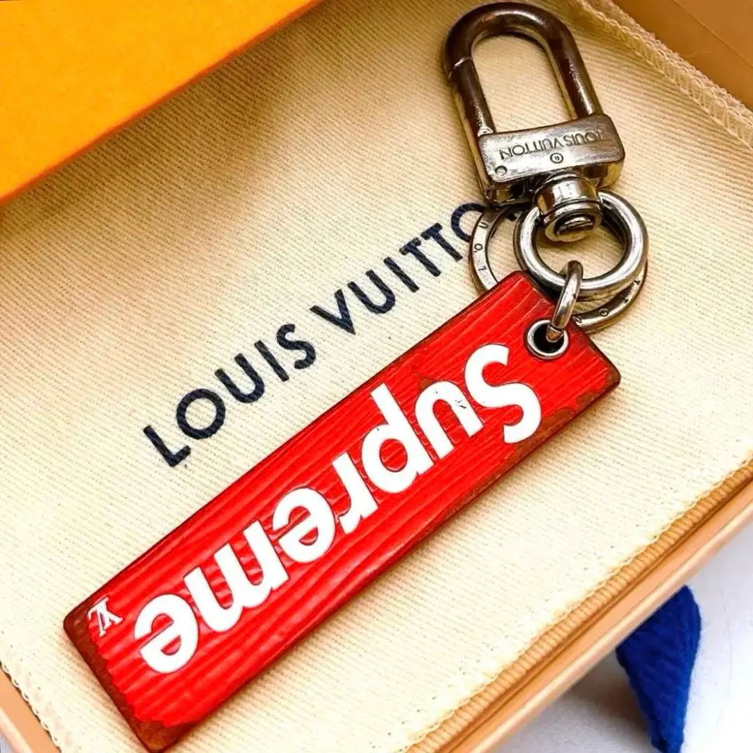 2026年最新】Supreme LOUIS VUITTON キーホルダーの人気アイテム
