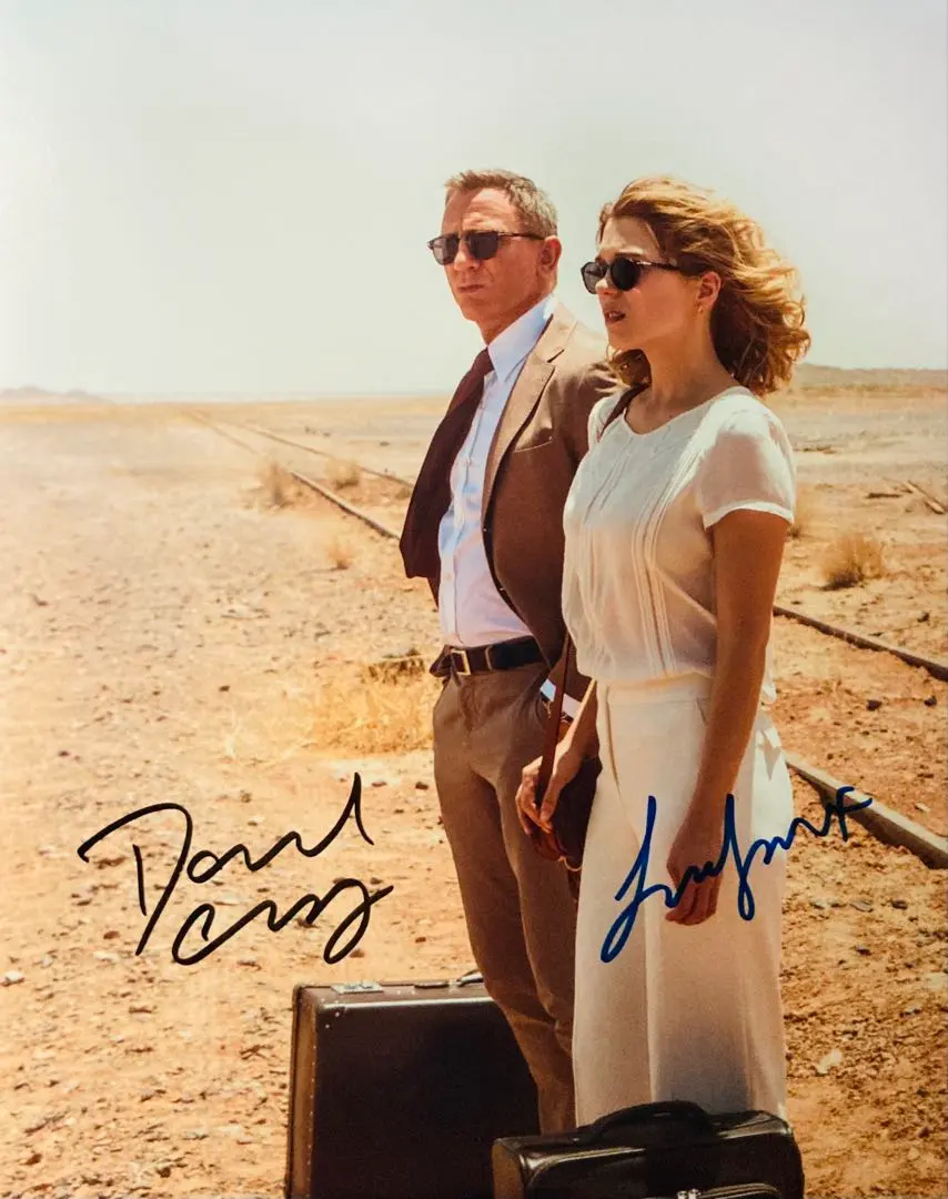 2026年最新】ダニエルクレイグ サインの人気アイテム - メルカリ