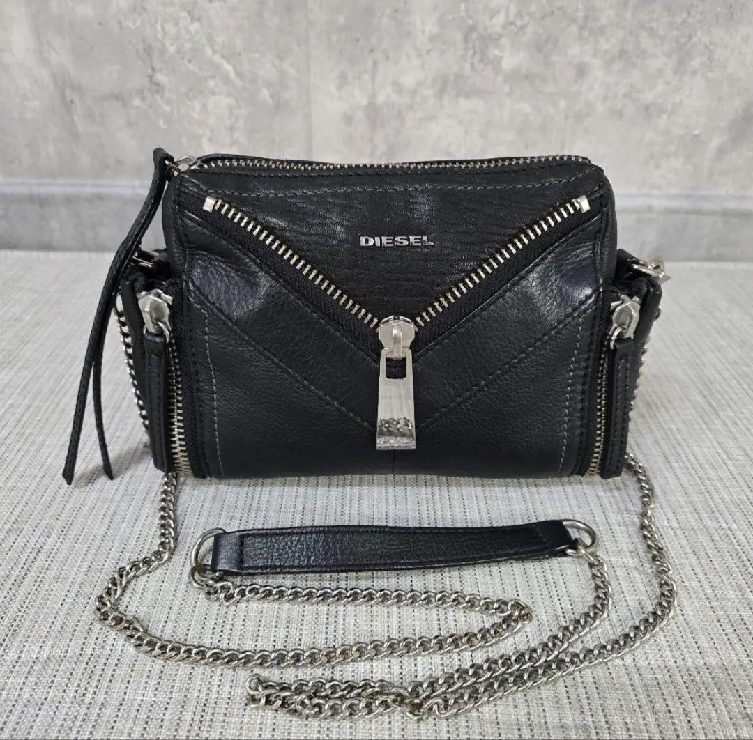 2026年最新】diesel ショルダーバッグ le zipperの人気アイテム - メルカリ