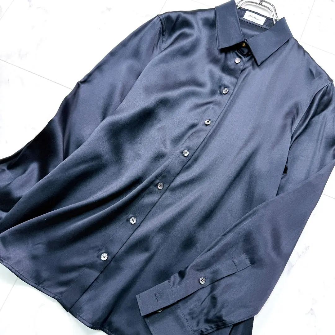 2026年最新】フェラガモ シルク ブラウスの人気アイテム - メルカリ