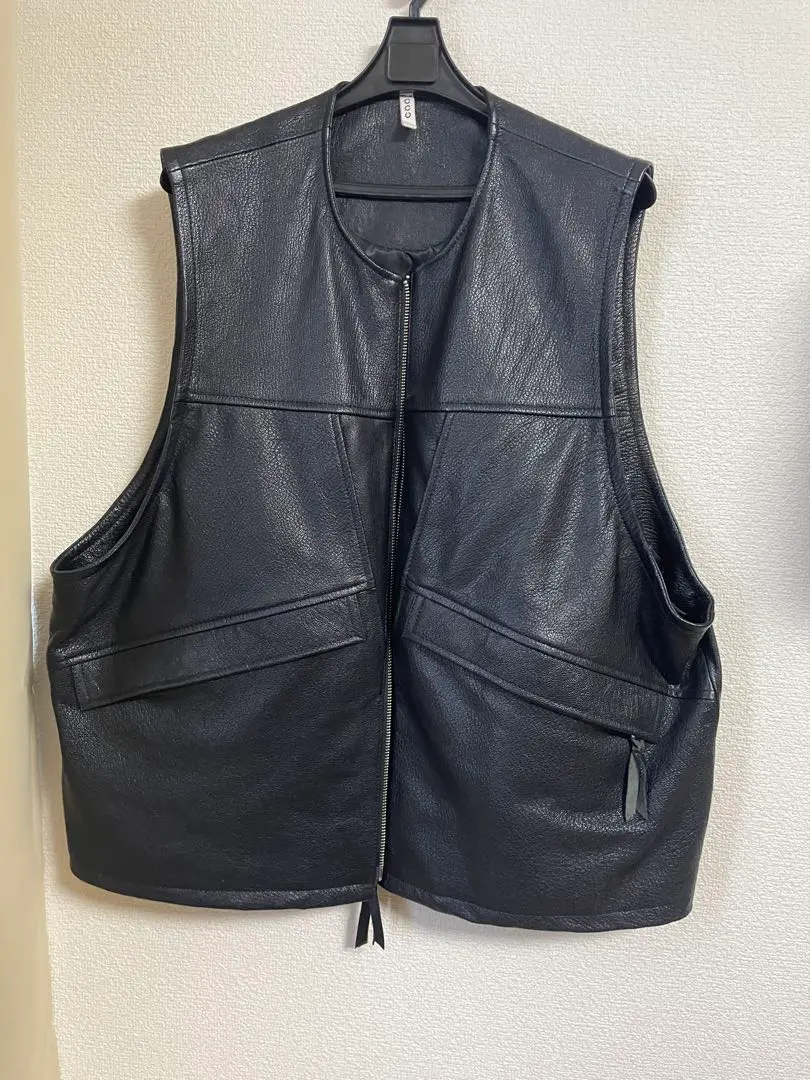 2026年最新】ccu レザーベストの人気アイテム - メルカリ