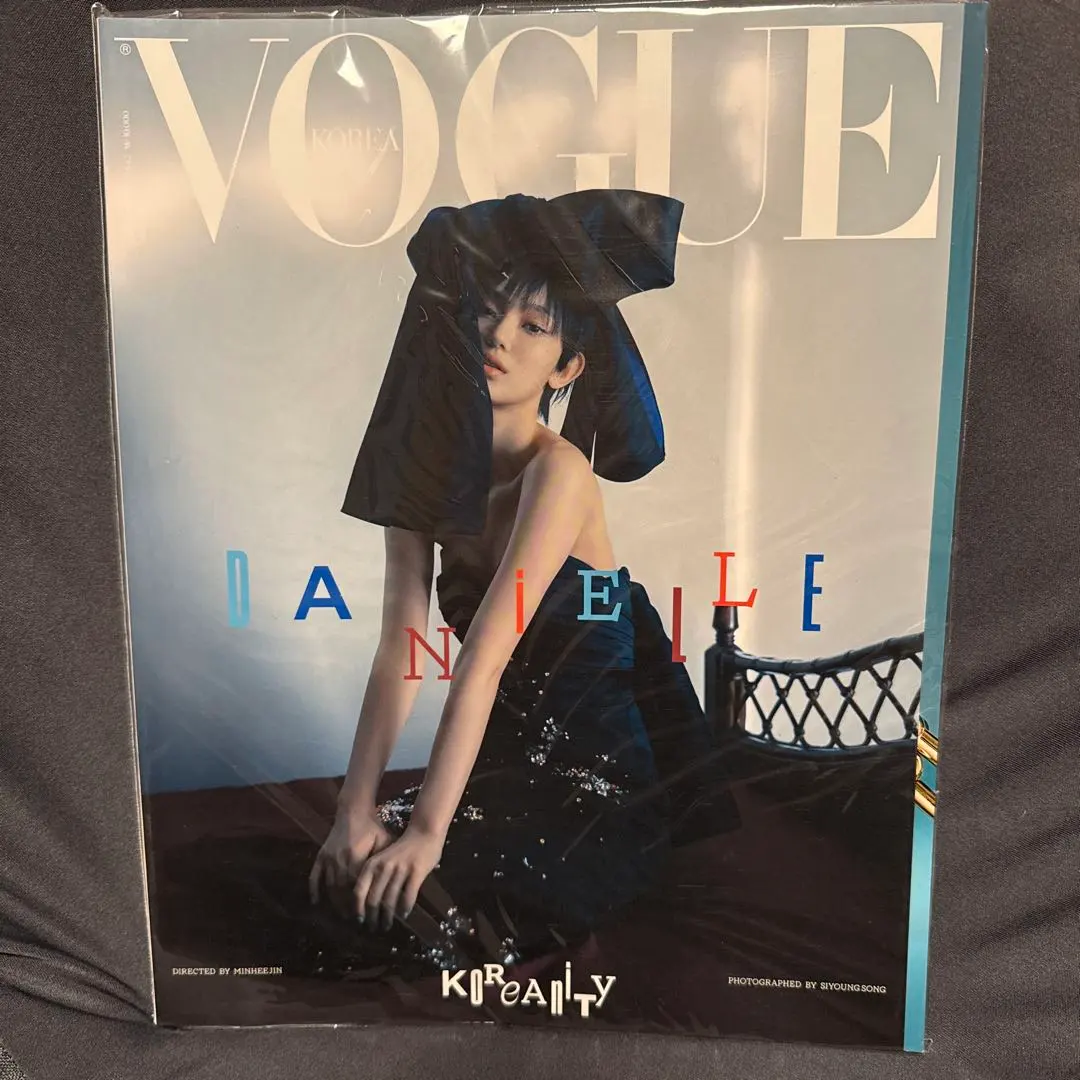 2026年最新】vogue newjeansの人気アイテム - メルカリ