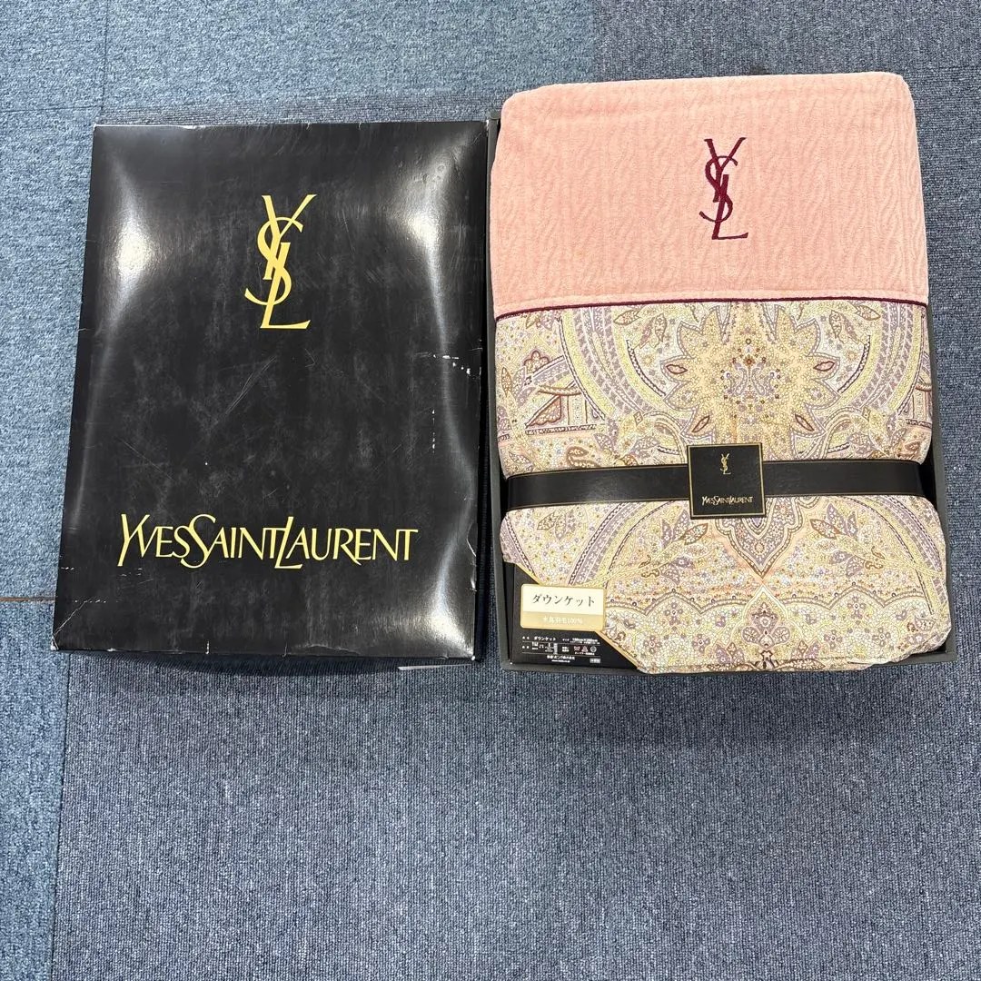 2026年最新】イヴサンローラン ダウンケットの人気アイテム - メルカリ
