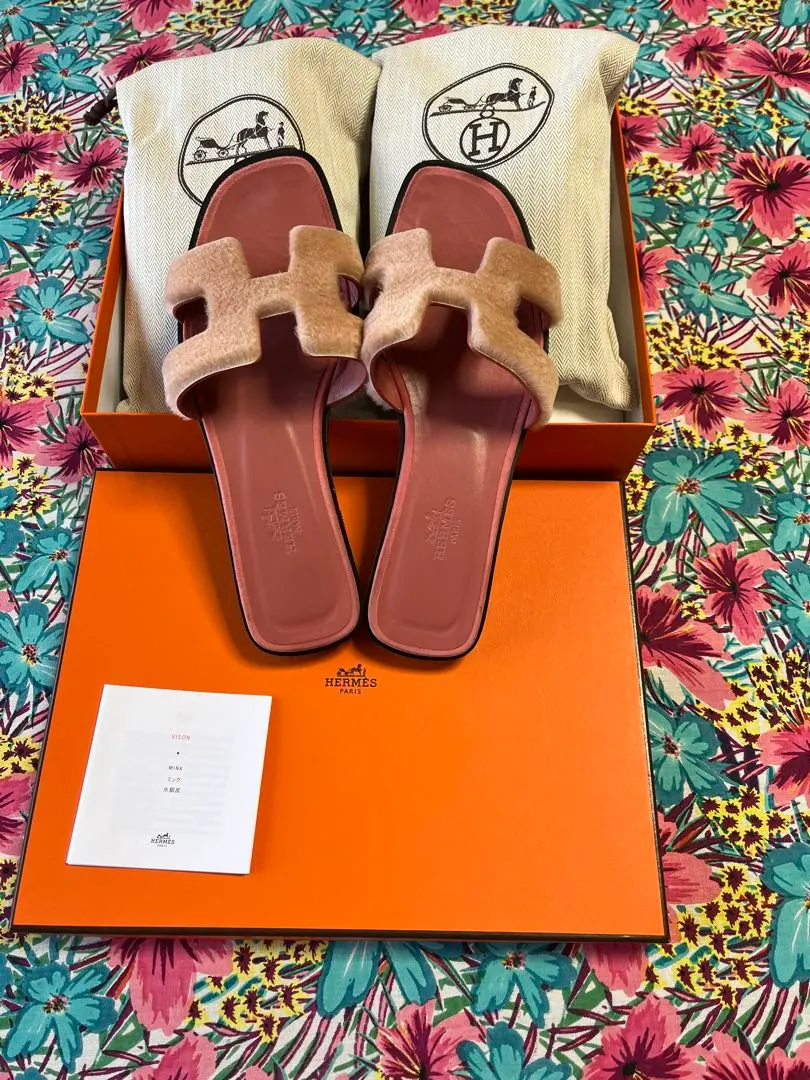 2026年最新】エルメス オラン ファーの人気アイテム - メルカリ